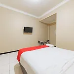 Reddoorz At Pahlawan Street